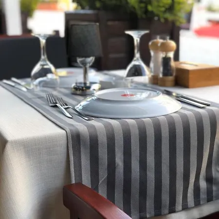 מלון Mimoza אולודניץ